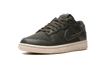 Dunk Low PRM "Sequoia" DZ2538 300