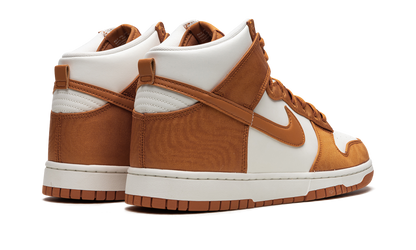 Dunk High "Monarch" DV7223 800