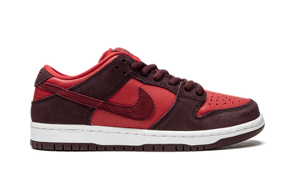 SB Dunk Low "Cherry" DM0807 600