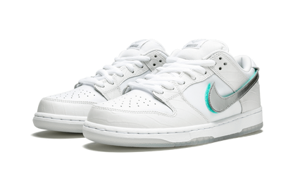 SB Dunk Low Pro OG QS "Diamond Supply White" BV1310 100