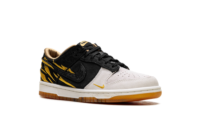 Dunk Low GS "Year of the Tiger (2022)" DQ5351 001