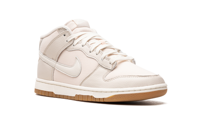 Dunk Mid "Light Orewood Brown" DZ2533 100