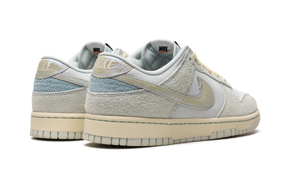 Dunk Low Retro "Gone Fishing" DV7210 001