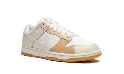 Dunk Low SE "If Lost Return To" FJ5475 100