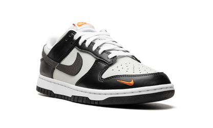 Dunk Low "Black/Total Orange" FN7808 001